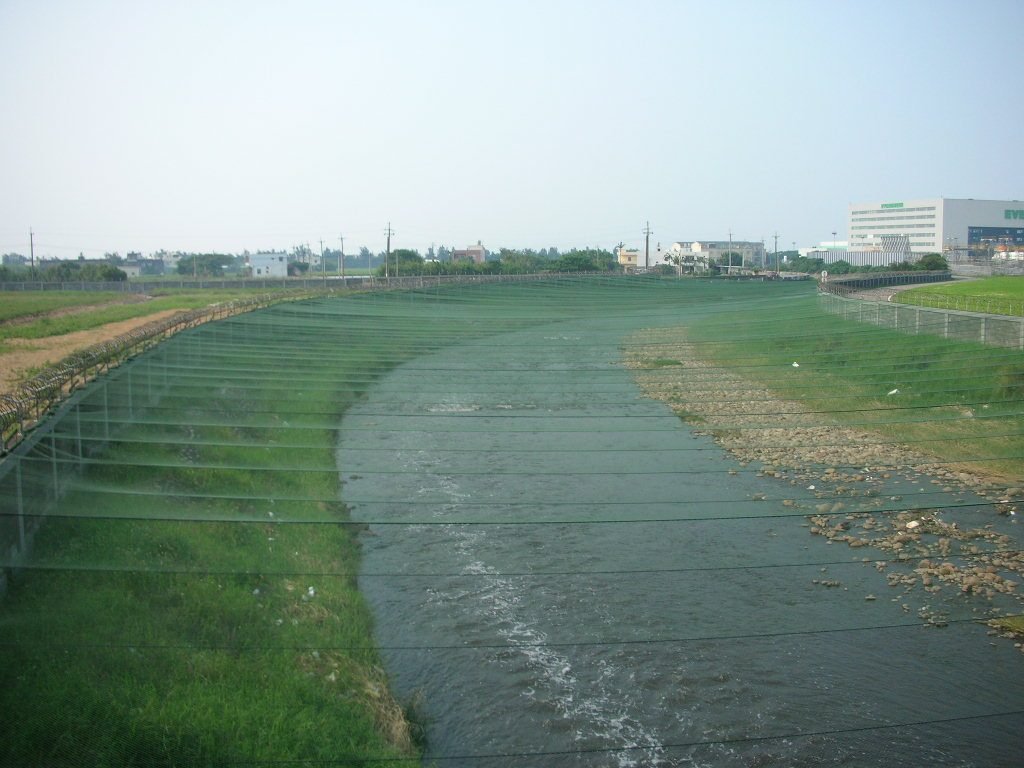 排水道防鳥網覆蓋