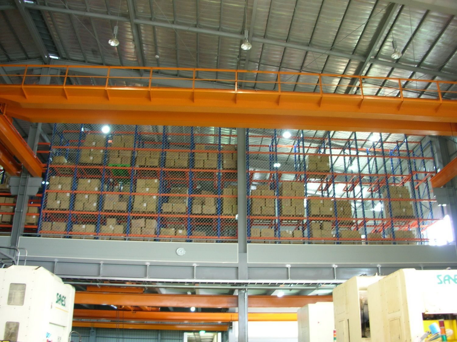Fall-arrest netting on high-bay racking