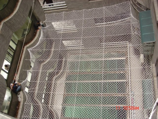 Light-well fall-arrest netting from above