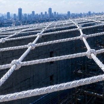 Flame-retardant netting